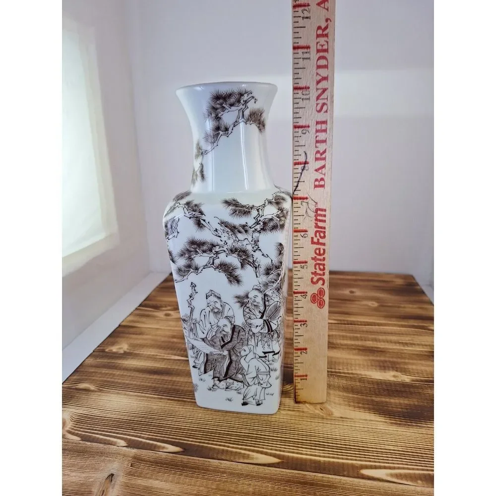 Vintage JAPAN Porcelain vase‎ with Japanese scene man reading scroll brown white